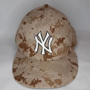 NY Yankees Desert Digital Camo Fitted Hat 7 1/8